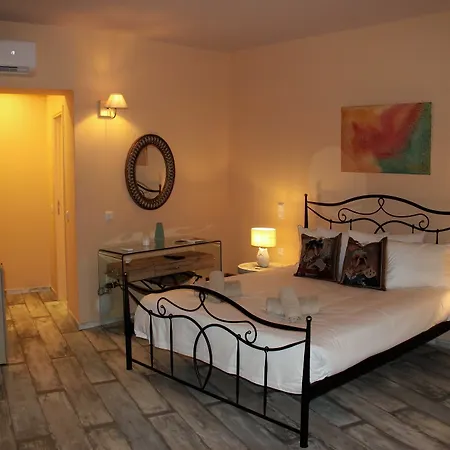 Отель Fileas Art 3*